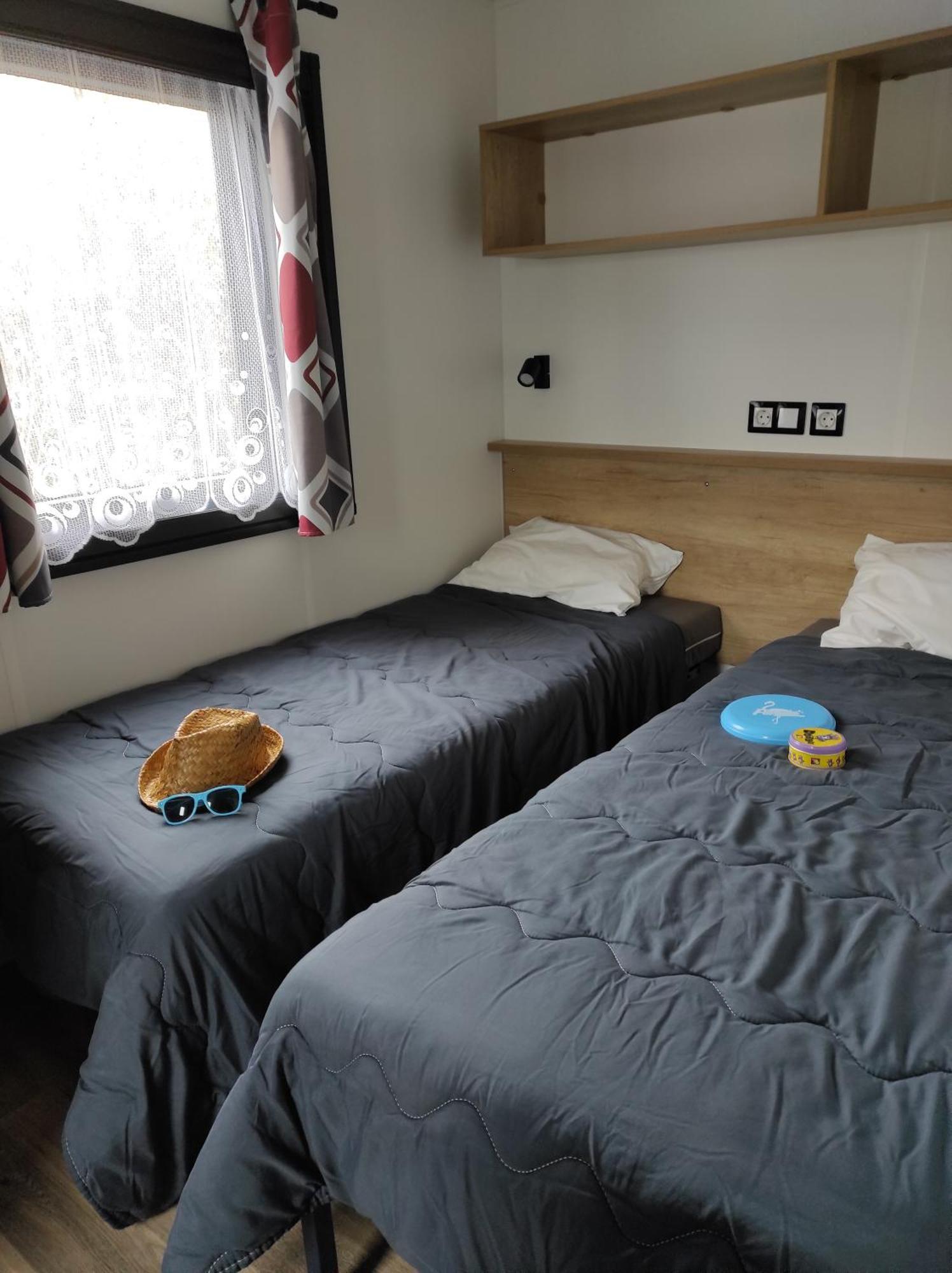 Hotel Camping Les Alizés Saint-Hilaire-de-Riez Habitación foto